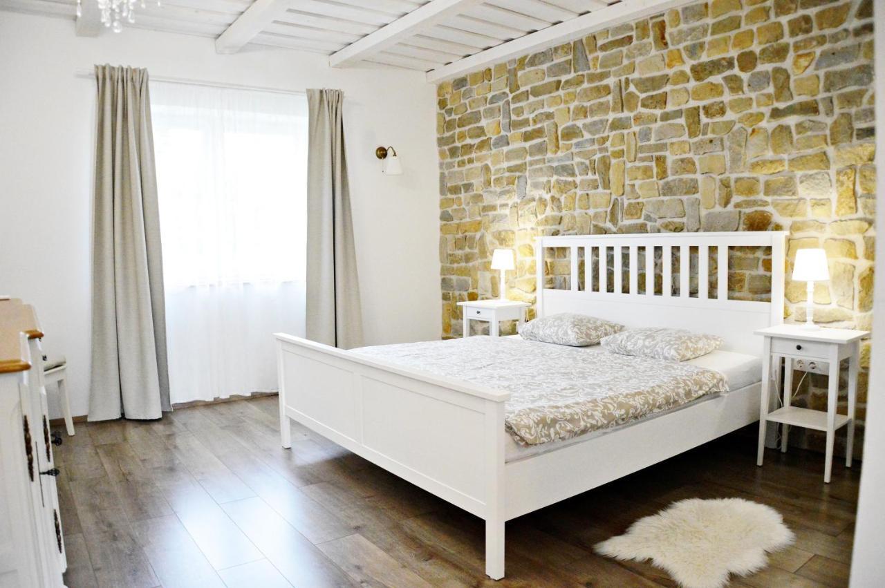 R Cottage Jacuzzival Balatonfenyves Exterior foto
